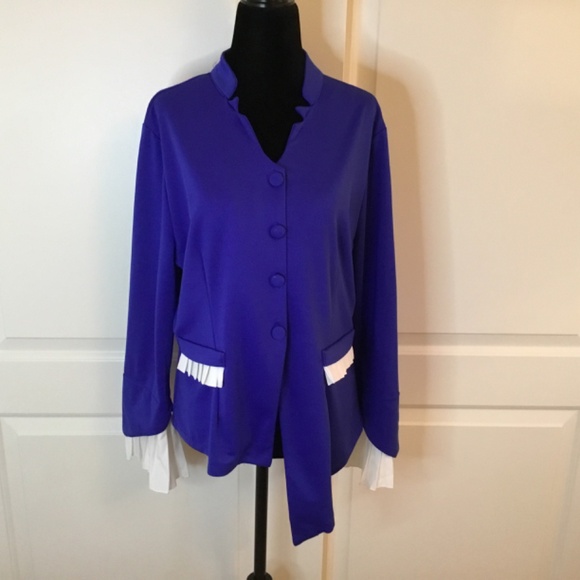 Women’s Button Flared Sleeve Top - Picture 2 of 7